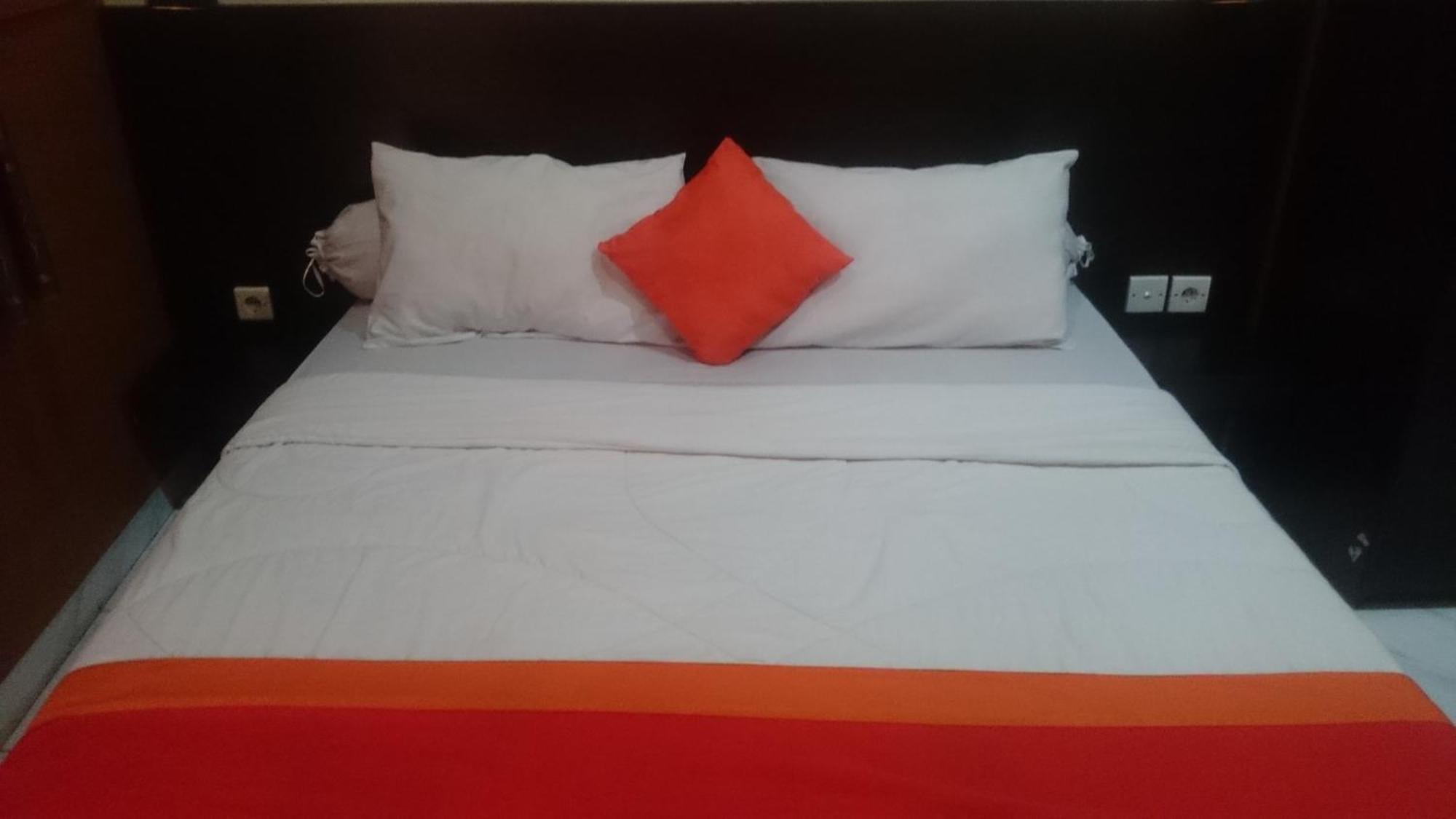 Agus Beach Inn Kuta  Exterior photo
