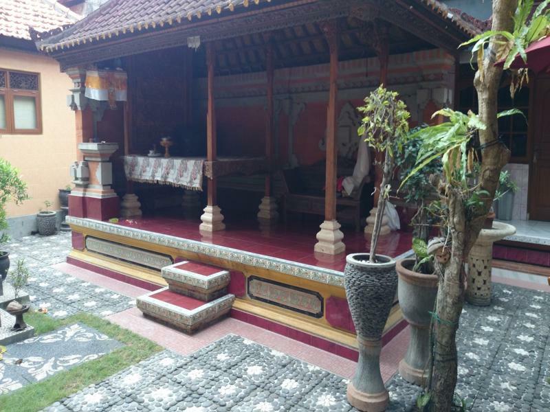 Agus Beach Inn Kuta  Exterior photo